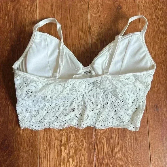 White bralette - Picture 2 of 2